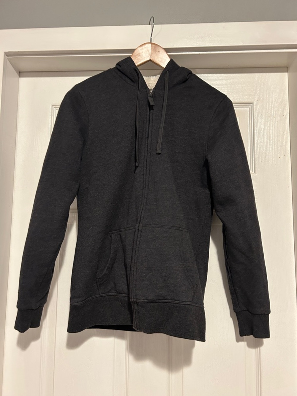 Women's Black Zip-Up Hooded Sweater Jacket